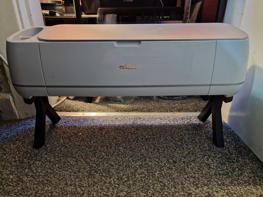 Cricut Maker 3 stand